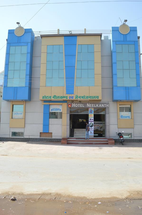 Hotel Neelkanth Ramdevra ภายนอก รูปภาพ